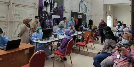 50 Tenaga Kesehatan RSMH Palembang Positif Covid-19 usai Ikut Swab Test Massal