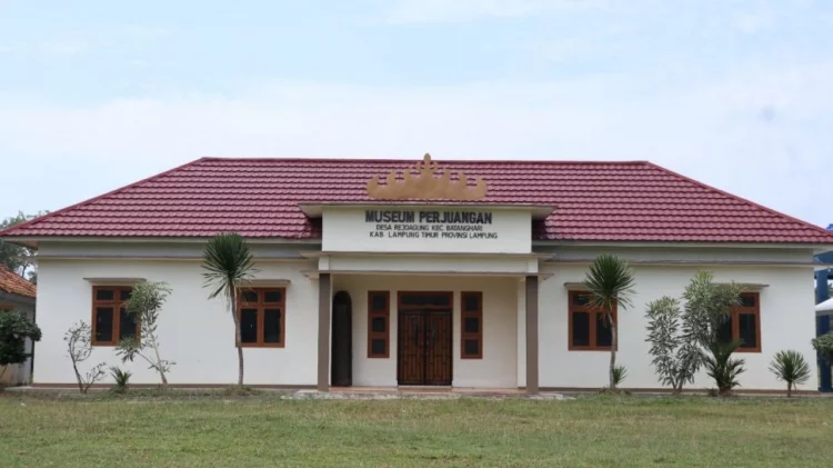 Museum Perjuangan Desa Rejoagung Lampung Timur Simpan Nilai Sejarah Masa Agresi Belanda - Suara Lampung