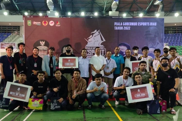 Piala Gubernur Riau E-Sport tahun 2022 Usai, Voxa, Hastag Five dan Voxa Konoha Juara di Masing-Masing Divisi