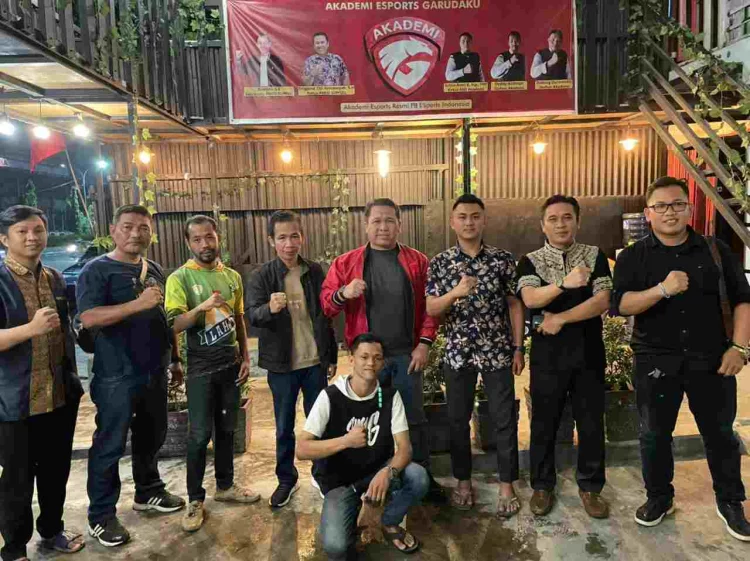 Basroni S.E dan Brigjend TNI Armansyah Support Atlet Esport Sumatera Selatan Di Piala Perjuangan ESPORT 2023